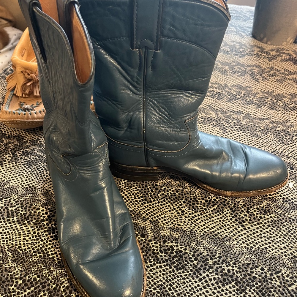 Vintage Justin Leather Western Boots, style 3080 in peacock blue/teal